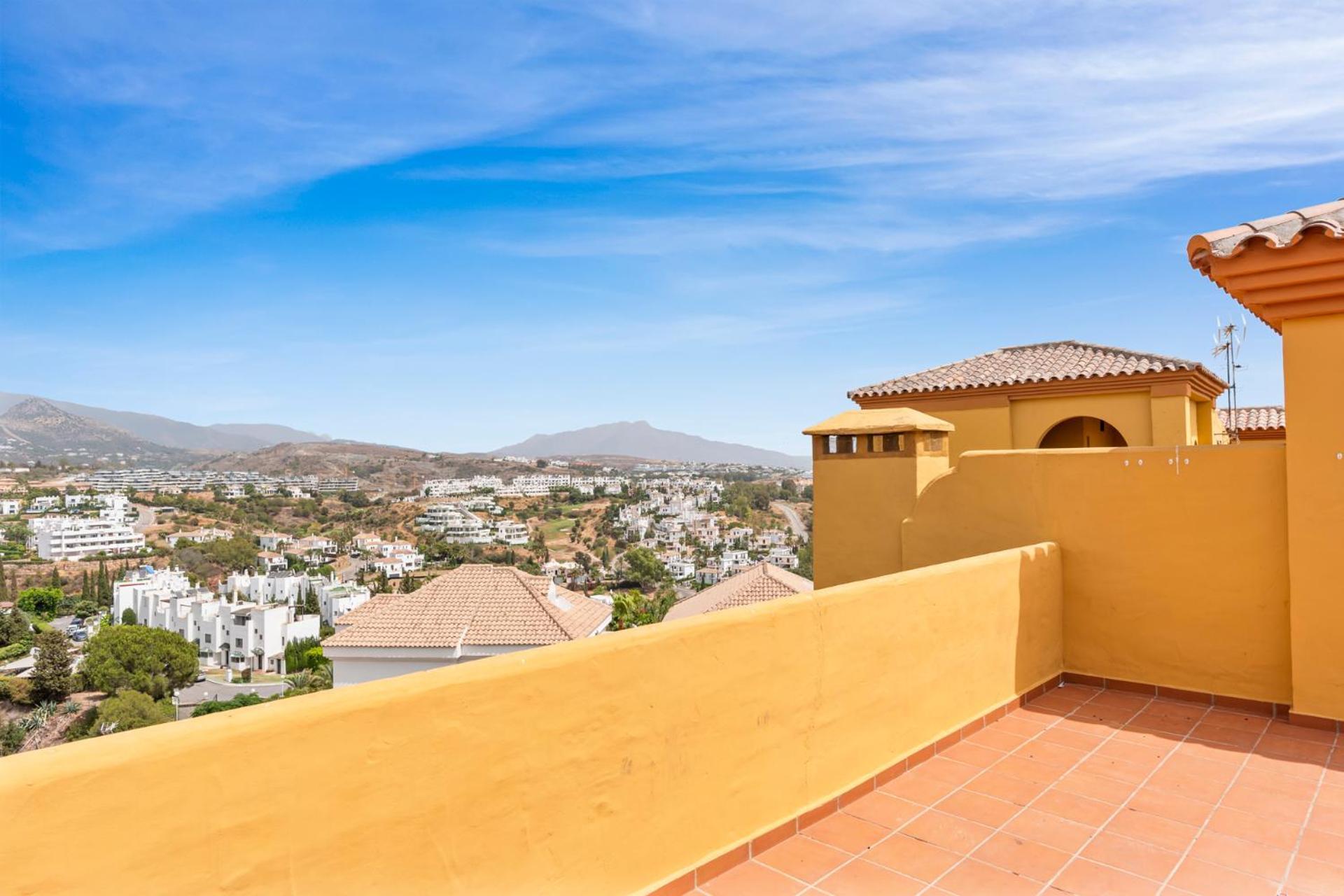 Sky And Sea Estepona Penthouse Exterior photo