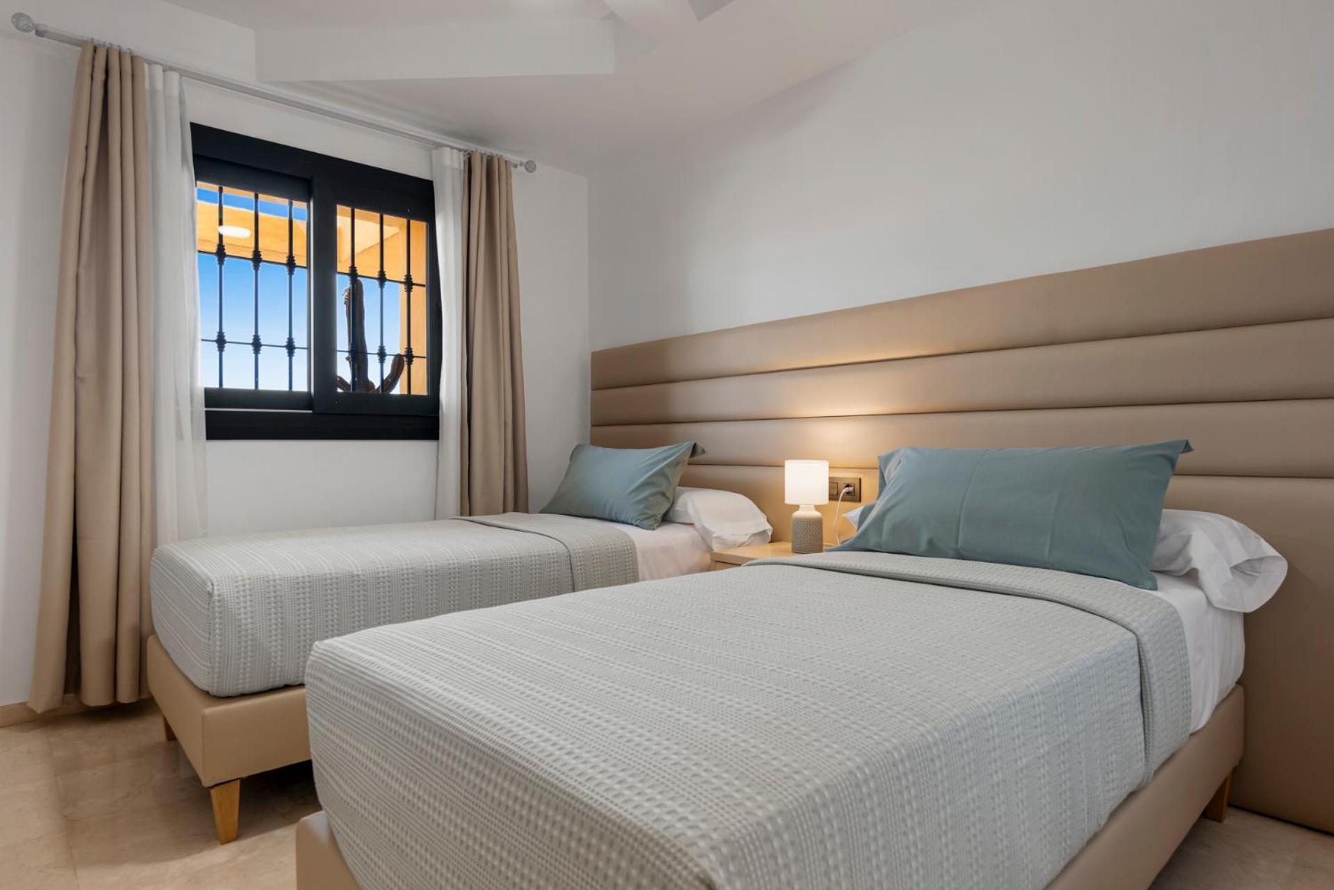 Sky And Sea Estepona Penthouse Exterior photo